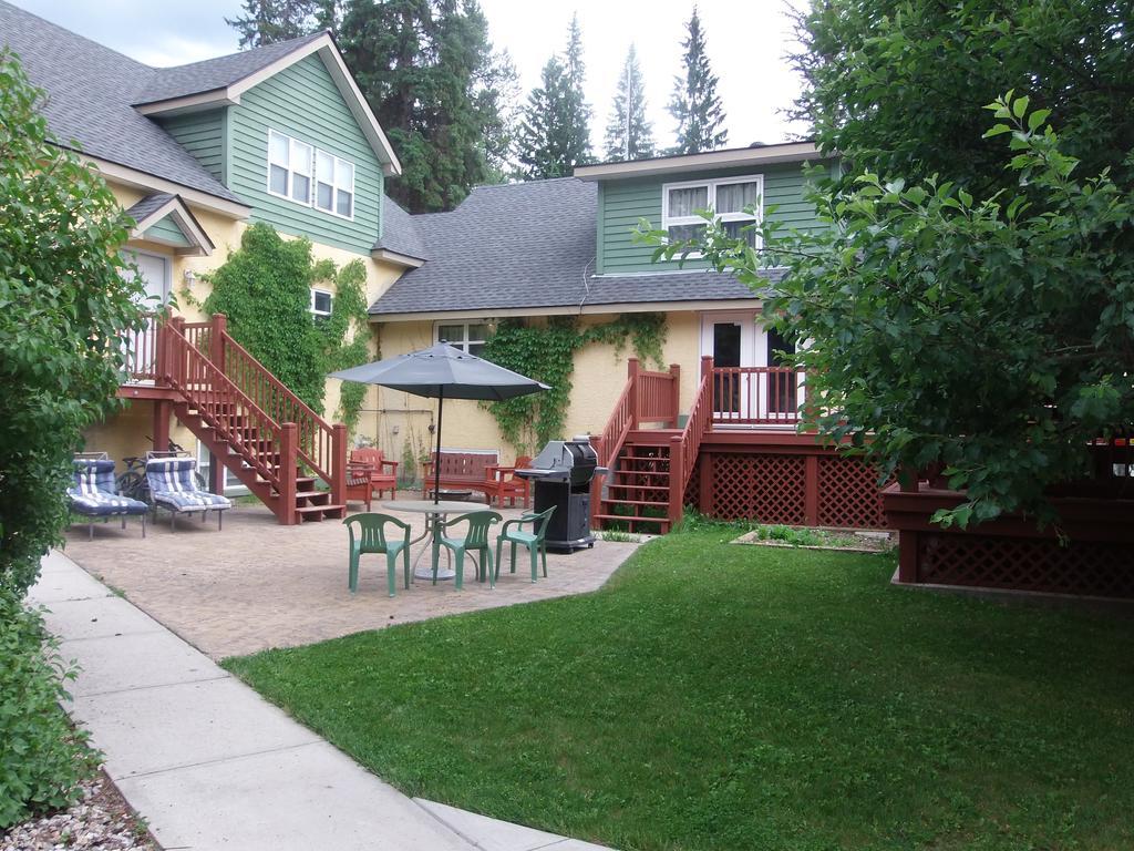 Blaeberry Valley Vacation Rentals Golden Extérieur photo